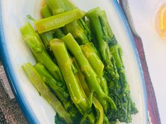 -刘姐啤酒鱼民族演艺餐厅(西街总店)