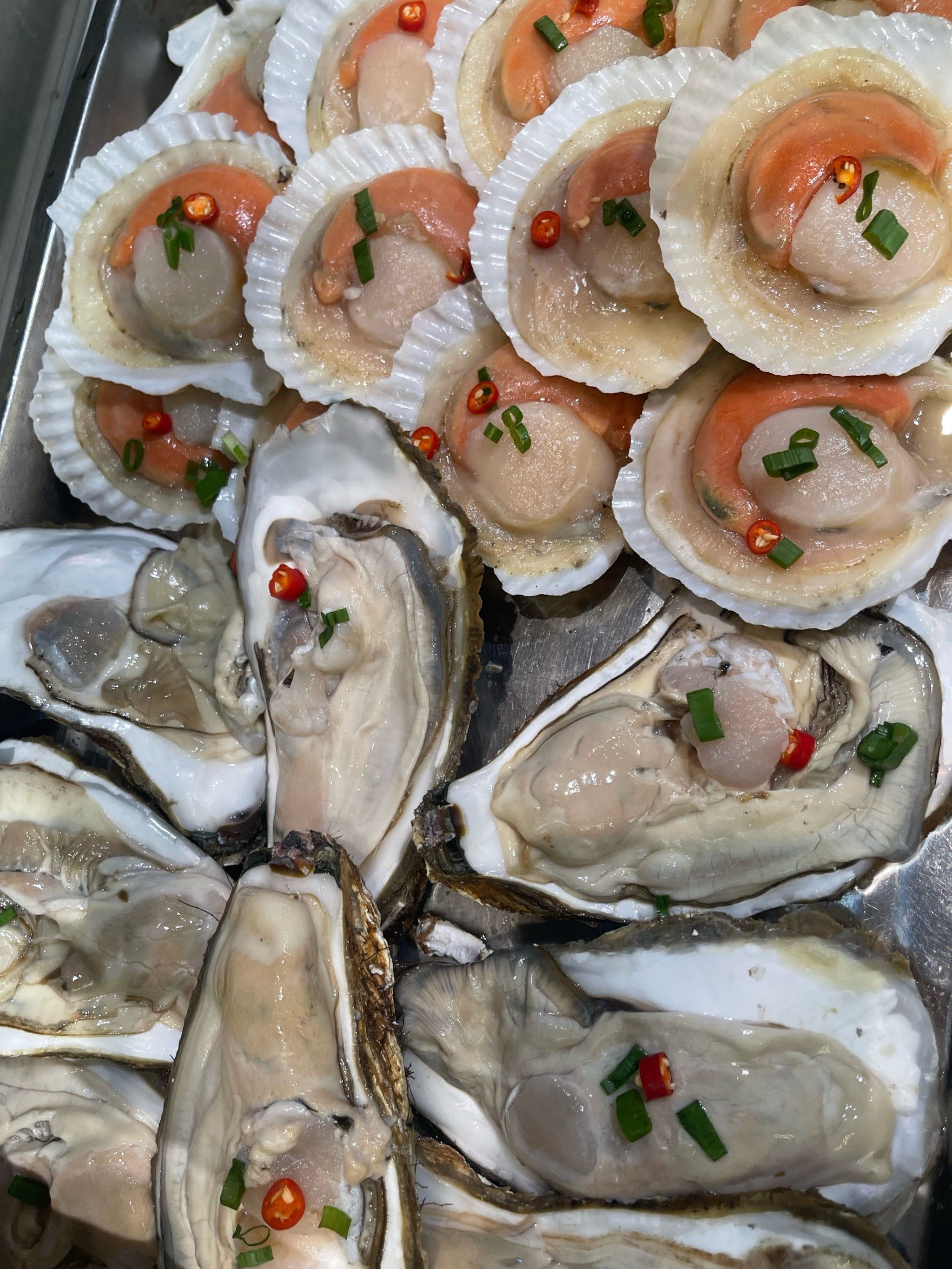 🔥 打破味蕾边界,让扇贝生蚝点燃你的味