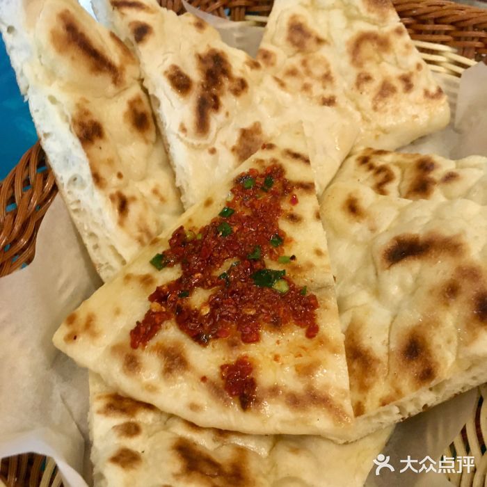 一个勺子新疆锡伯主题私房菜锡伯大饼图片