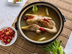 酸萝卜老鸭汤-蜀宴小调·精致家常菜(科华店)