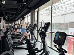 -OXYGYM 奥美氧舱运动中心(领展购物广场·中关村店)