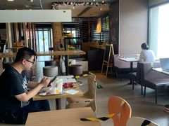 -麦当劳(百荣世贸商城店)