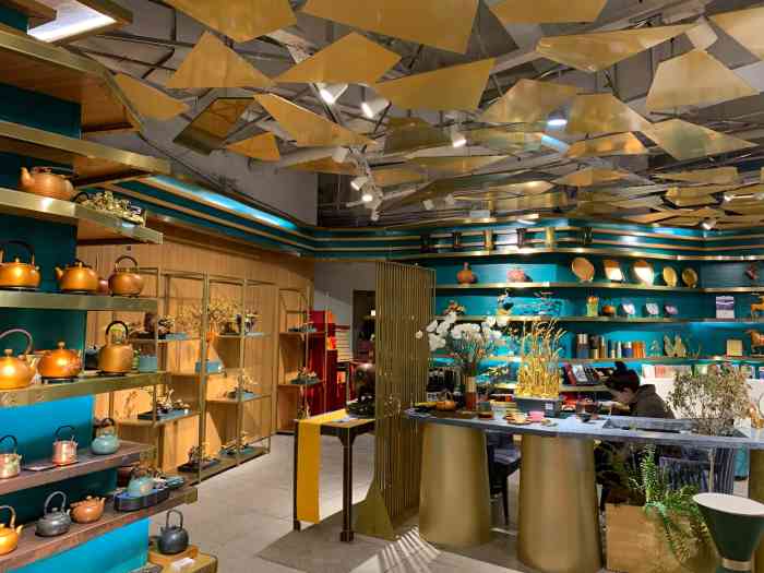 朱炳仁·铜茶馆(国大城市广场店)-"很早之前这家店好像是卖装饰品的