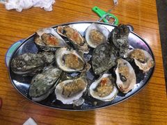 -蚝哥花姐湛江烤生蚝(美丽湾市场店)