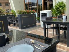 -卡普里披萨·牛扒·下午茶
