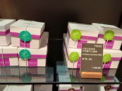-Laderach 莱德拉(上海环贸iapm店)