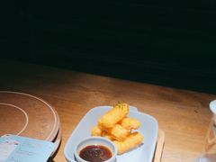 -蜜桃餐厅·伴山(湖滨商业街店)