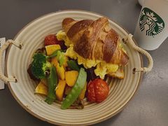 -玲婧胡同·生日蛋糕·餐厅(嘉里城店)