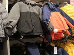 -优衣库(上海金桥国际商业广场店)