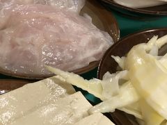 -黄潇洒老火锅(九眼桥宏济巷店)