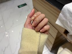 -悦指间美甲美睫