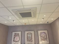 -肯德基(东安路站店)