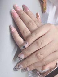 -小黑瓶美甲美睫