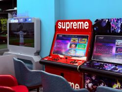 -欧酷世界动力星球(王府井奥莱UP TOWN店)