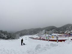 -大别山南武当滑雪场