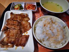 韩式烤豚肉饭-津津飯堂