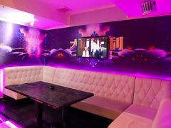 -悦SHOW 量贩式KTV(宝龙广场店)