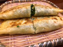 韭菜盒子-东北佬菜馆(斗东店)