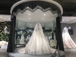 点击看大图 -艾米丽婚纱礼服