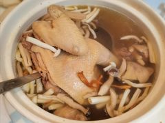 农家咸蹄膀土鸡汤（半只）-乾隆美食·本帮菜(黄河路店)