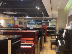 -柏斯音乐艺术中心·钢琴·吉他(上音店)