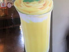-莓园冰淇淋店
