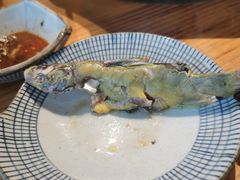 黄腊丁-野山舂·贵州现舂酸汤火锅(鸿通城店)