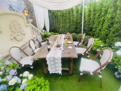 -Lamant Manor已闻花名關於藍