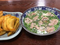 -老新隆牛肉锅贴(新街口店)