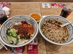 -陇上秦轩西安biangbiang面(朝龙汇店)