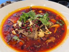 -川流不息·地道川菜·小龙虾(松东路店)