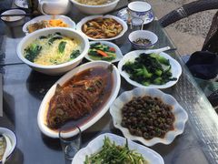 -小陆莲花蟹园农家乐(莲花岛店)