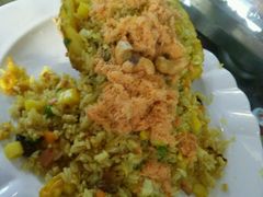 菠萝饭-玖月时尚泰式餐厅