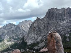 -莲宝叶则景区