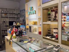 -美式眼镜·授权蔡司.依视路.尼康.豪雅.明月(人民广场店)