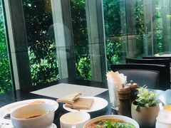 -深圳隐秀山居酒店