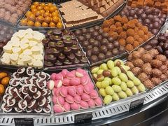 -Laderach 莱德拉(上海环贸iapm店)