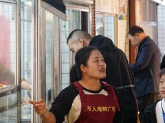 -三亚火车头万人海鲜广场