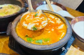 Sautéed Tofu with Tomato in Clay Pot