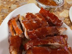 -黄记四更烤乳猪店