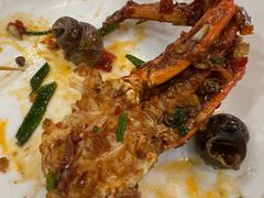 -凤凰路何眼镜香辣蟹(花果园店)