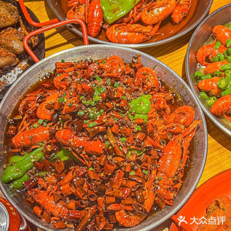 有任何人没吃过这家咸蛋黄龙虾🦞我都会伤心