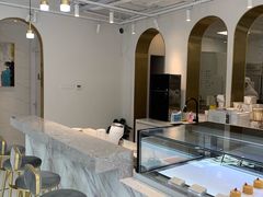 -Fridi Patisserie Cafe