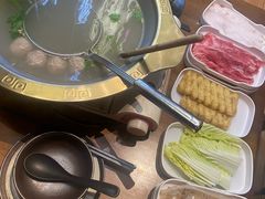 -天成·潮州牛肉脆肉鱼生蚝自助火锅