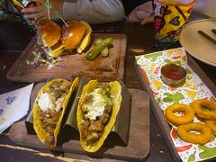 -Famous肥猫墨西哥音乐餐吧(五棵松华熙LIVE店)