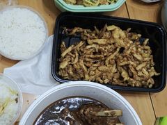 -95号酱骨·一块豆腐(展春园西路店)