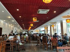 大堂-九尺赵老四鲜鹅肠火锅