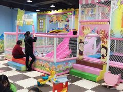 -爱萌盟婴童成长中心(泛悦店)