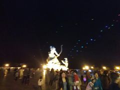 -巴陵广场