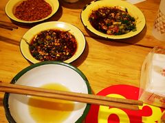 -拈签一笑黄牛肉辣卤串串